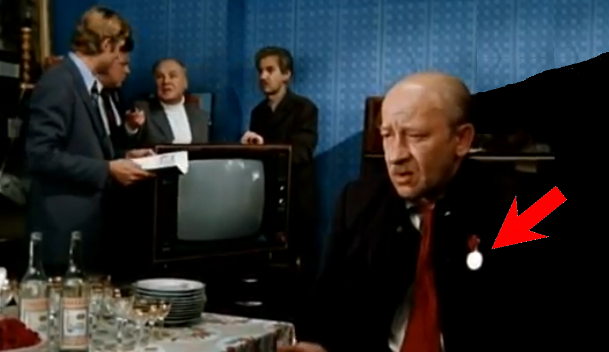 Адамыч - наш человек! Он завсегда с народом