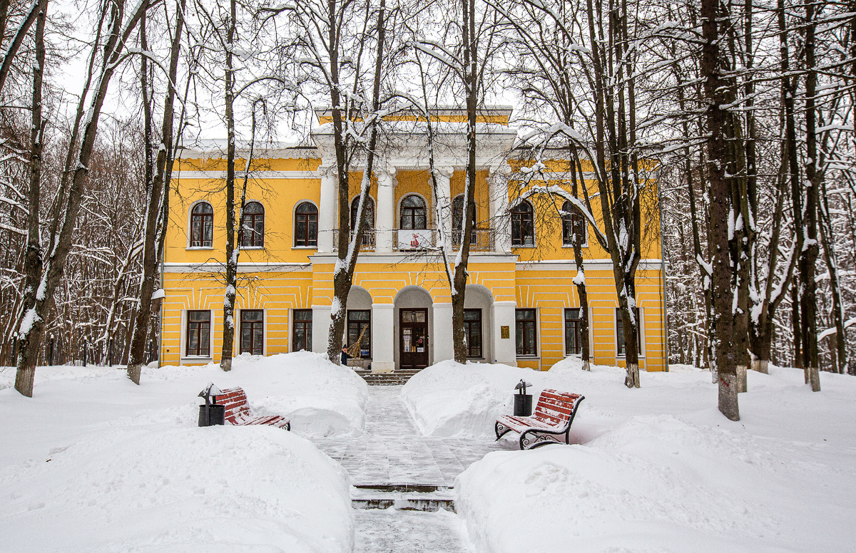 Усадьба Знаменское-Губайлово. Главный дом. Красногорск, Московская область. Фото автора статьи
