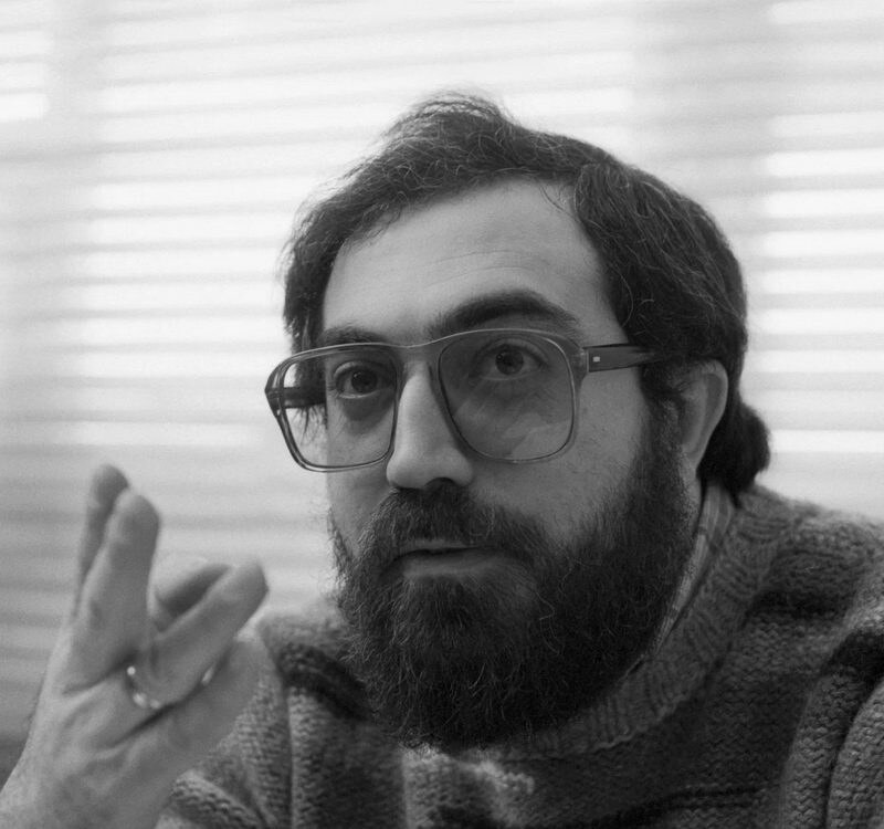 Роберт Саакянц.