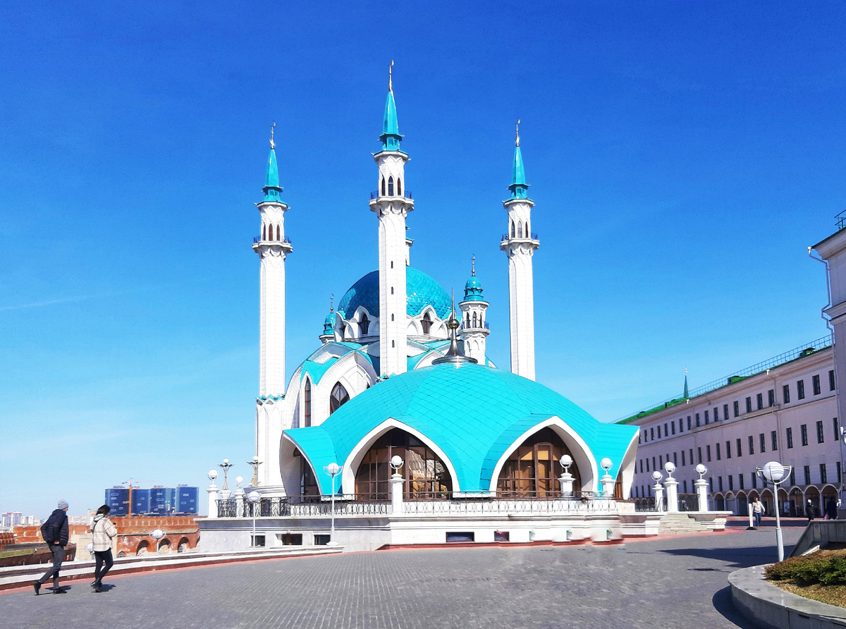 Казань. Первое знакомство с городом, первые впечатления. Мечеть Кул Шариф.