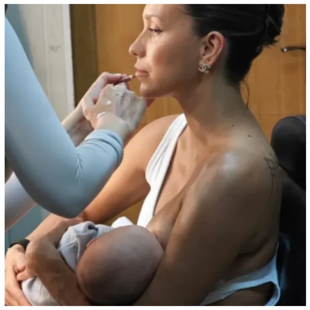 Через месяц после родов Регина уже была на работе