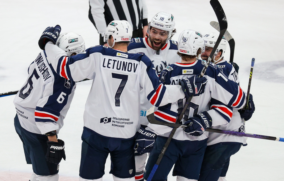    Игроки "Торпедо"  Валерия Калугина/ТАСС