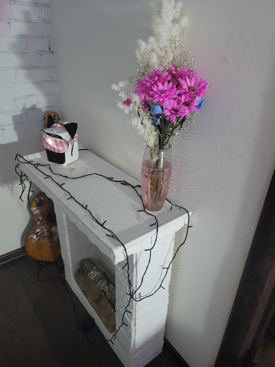 Камин ручной работы из картона 