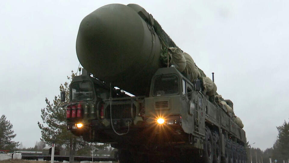     Во Франции назвали детской реакцию МИД страны на "Орешник" Пресс-служба Минобороны РФ/ТАСС