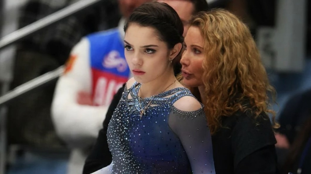 И в этом смысле взрослая позиция Медведевой выглядит куда здоровее, чем бесконечное возвращение к прошлым конфликтам.
