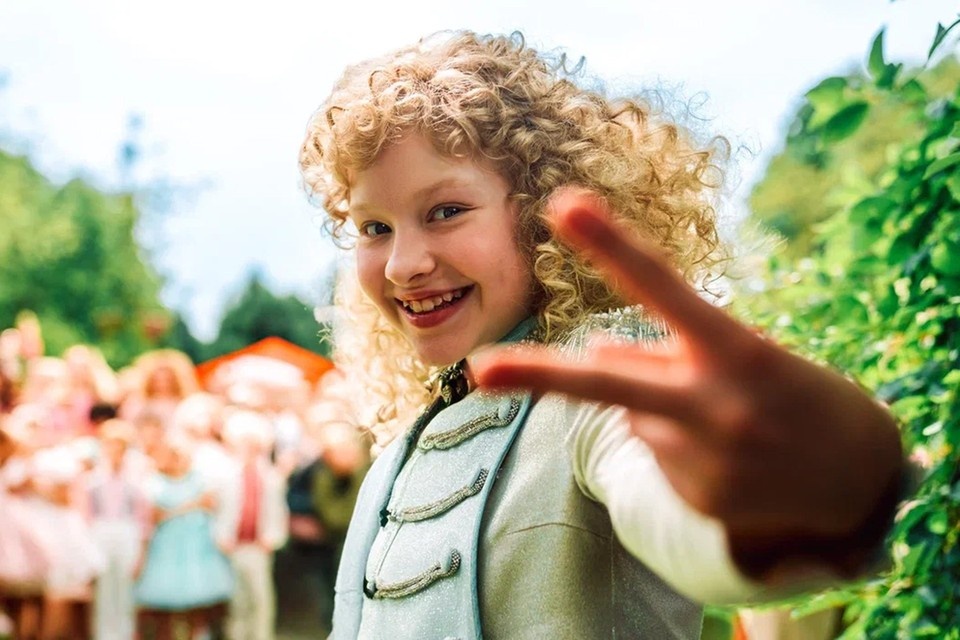    Ева Смирнова на съемках "Чебурашки"