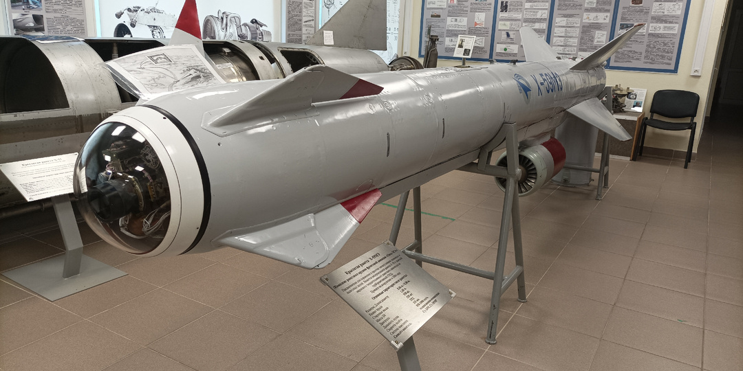 Велопутешествие «Тверь-Рыбинск». День 2. Прогулка по наукограду Дубна. Музей истории крылатых ракет или детских колясок? Канал имени Москвы.