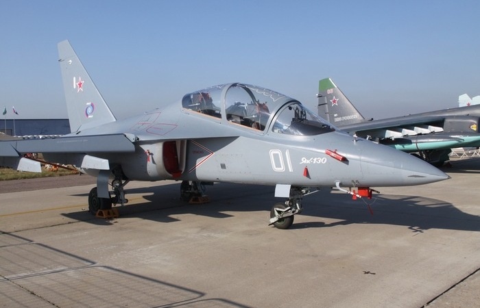 В 1990-е годы создали Як-130.