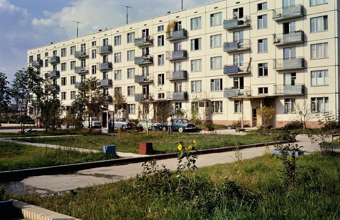Хрущевки планировали заменить на более комфортное жилье