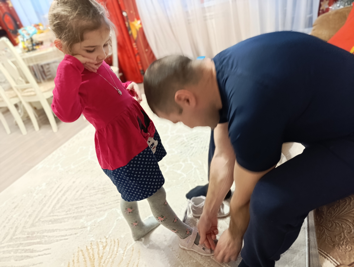 Элинка и папа 🌸