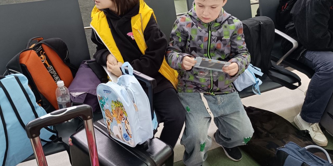 С 20 января меняются правила выезда детей за границу: что важно знать родителям