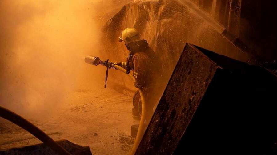    Фото: Press service of the State Emergency Service of Ukraine in Odesa region/Handout via REUTERS