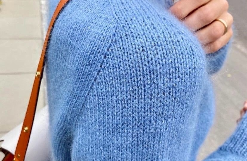 Реглан с погоном: изящество линий или вынужденная жертва? Разбираем детально