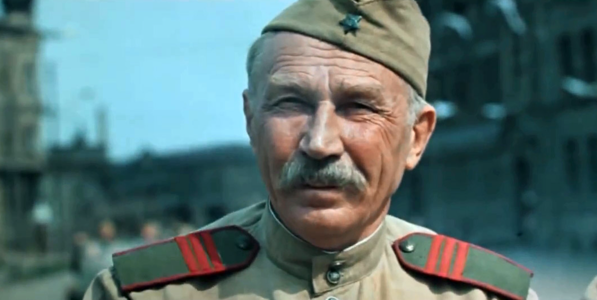 Иван Лапиков в фильме "Фронт в тылу врага"