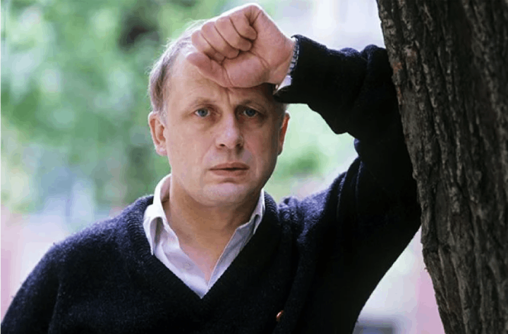 Андрей Толубеев