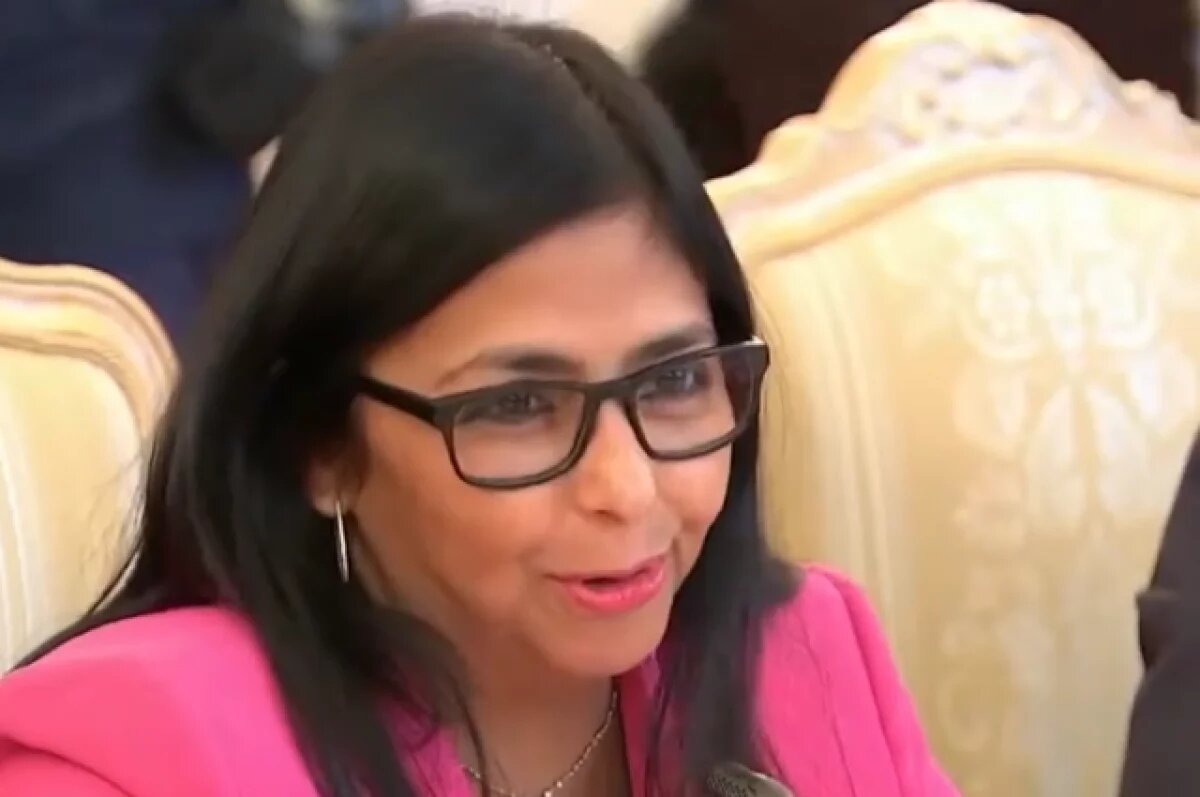    Глава МИД Венесуэлы Хиль: Родригес обсудила сотрудничество с послами ЕС