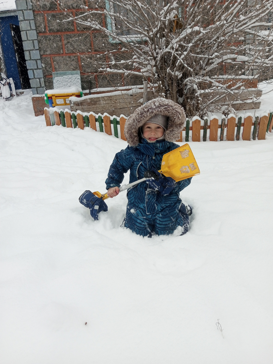 Весь снег
