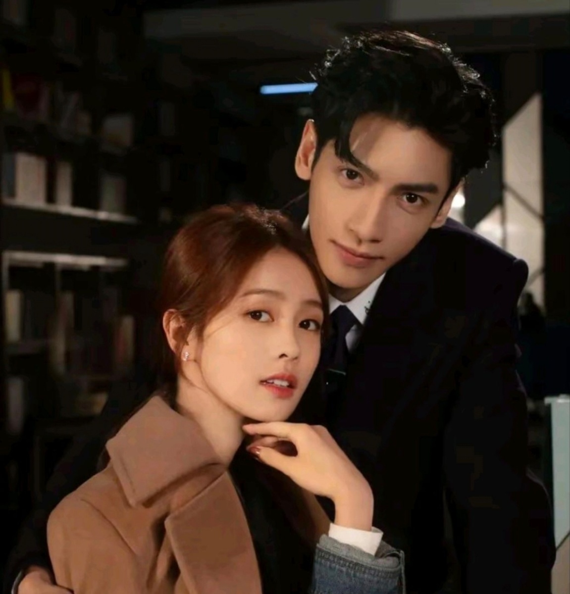 Бай Лу и Ло Юнь Си