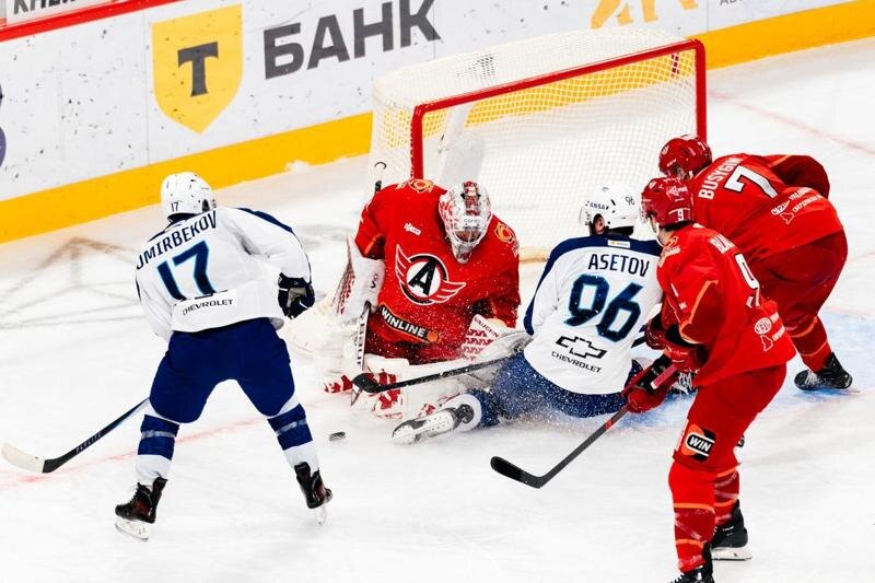    Фото пресс-службы ХК «Автомобилист»/Момент матча