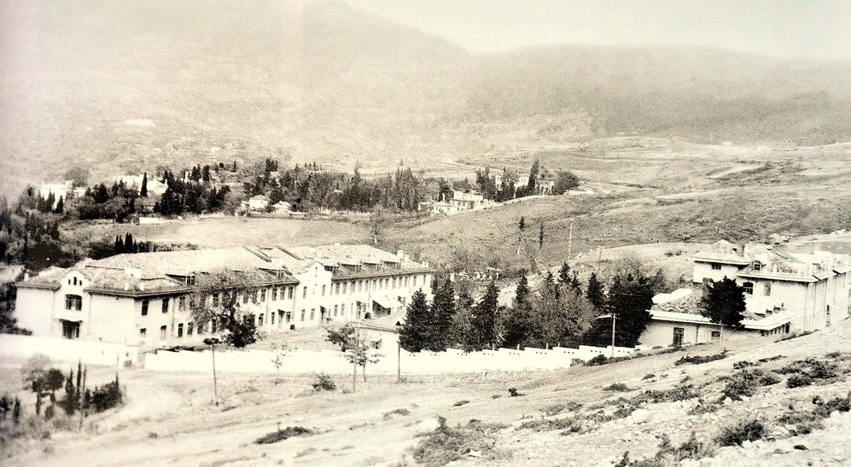 Массандровские казармы в Ялте.