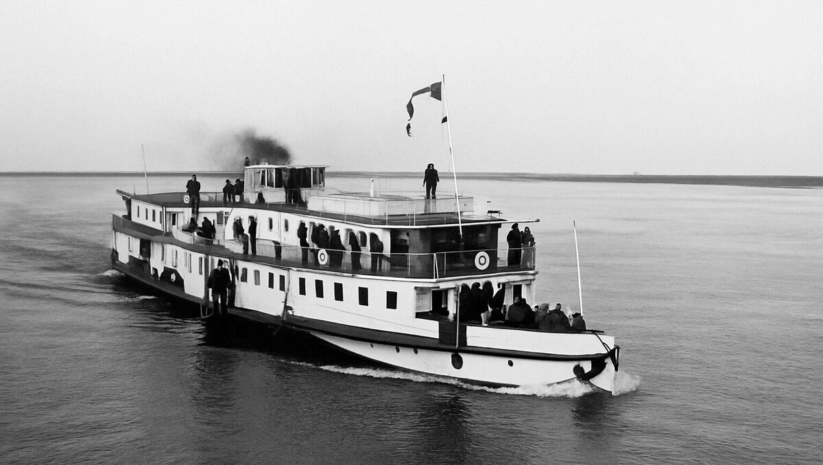    Пароход «Совнарком» до переименования, в 1912 году.   ru.wikipedia.org