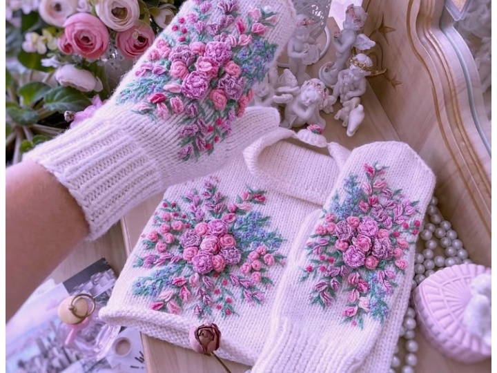 Как украсить варежки? Вышивка на вязаном изделии