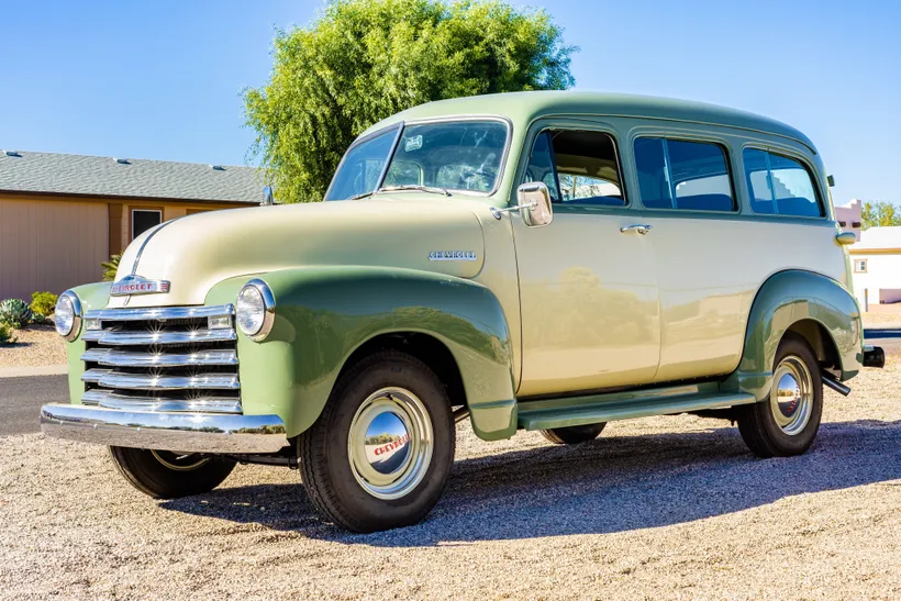 1952 Chevrolet Suburban — источник вдохновения. Фото с сайта hemmings.com