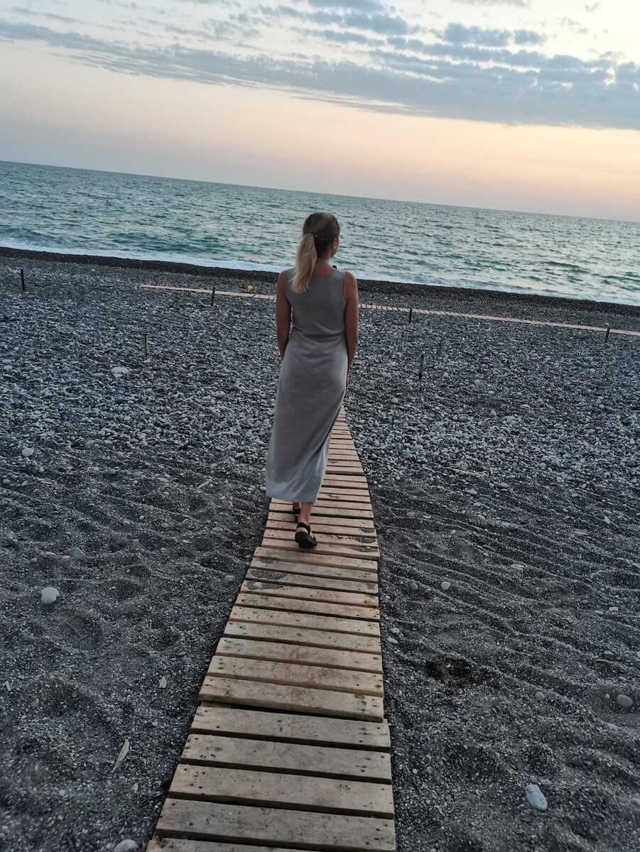 На волшебное Черное море Абхазии ребенка можно привезти только с загранпаспортом