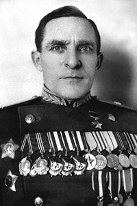 Владимир Филиппович Стенин (1899—1952) — советский военачальник, участник Великой Отечественной войны, Герой Советского Союза (6.04.1945). Генерал-майор (4.08.1942)