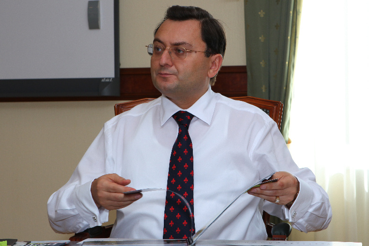 Голосовать!Иск к Семину и его мировая с Суяргуловым
