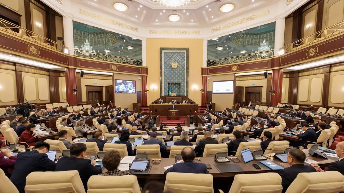 © Photo : Высшая аудиторская палата РК