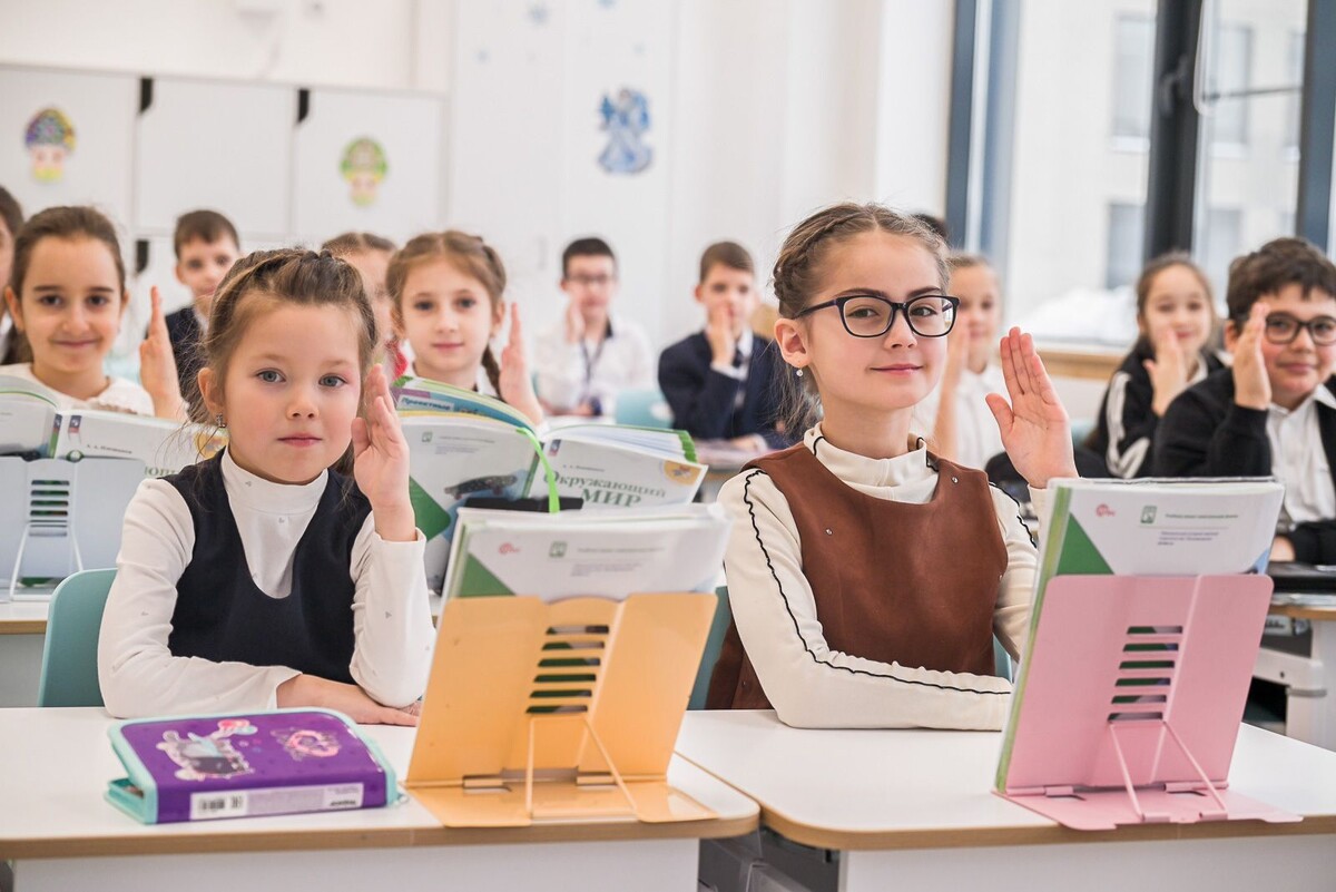    В Коммунарке торжественно открыли новое здание школы