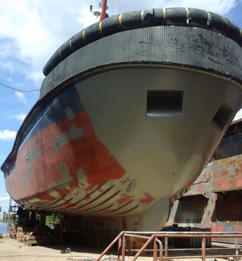 Окраска подводной части корпуса буксира системой покрытий ВМП