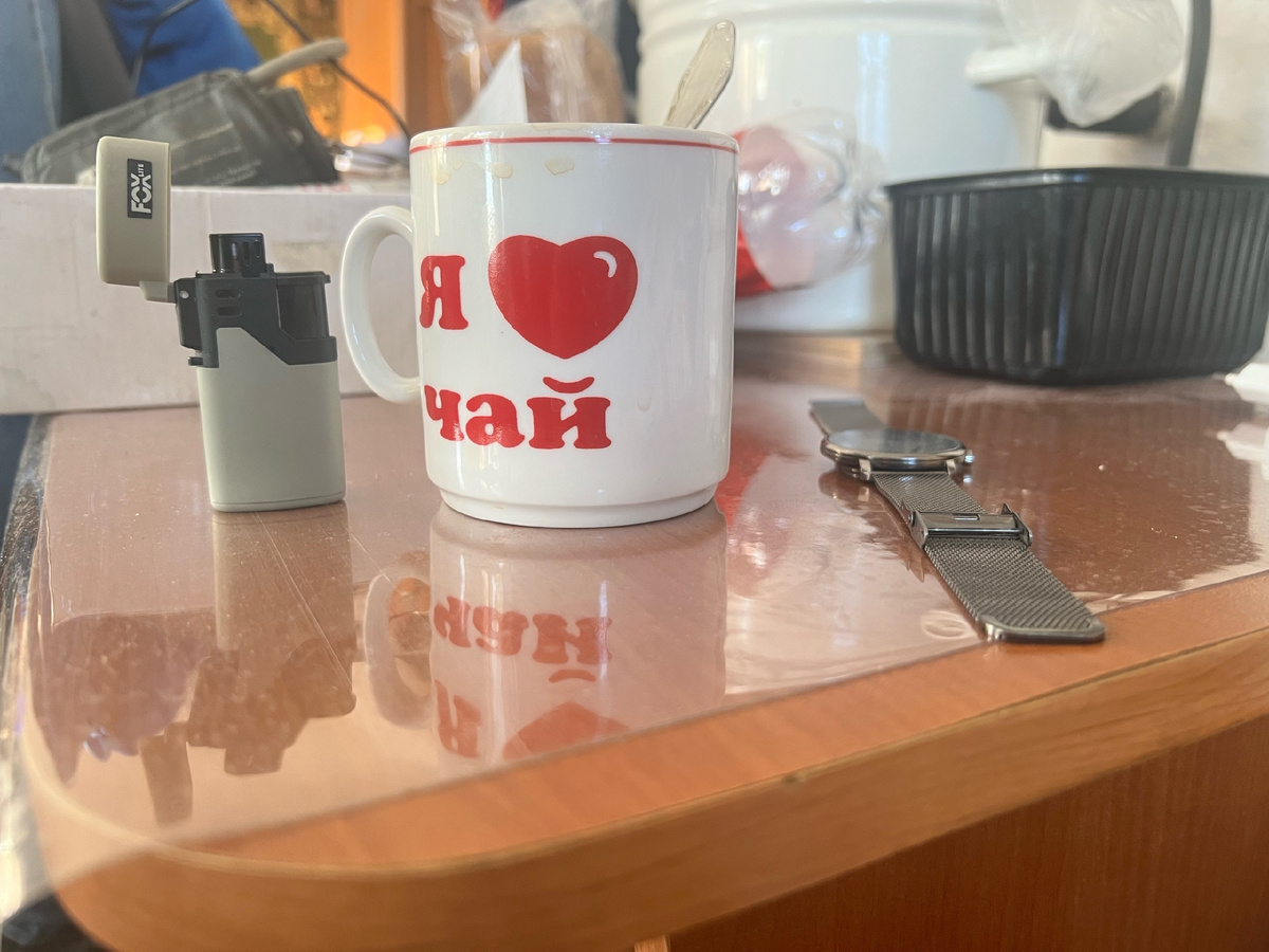 Моя заметка, что это кружка у меня, а не нейросеть не поняла о чем шутит. 