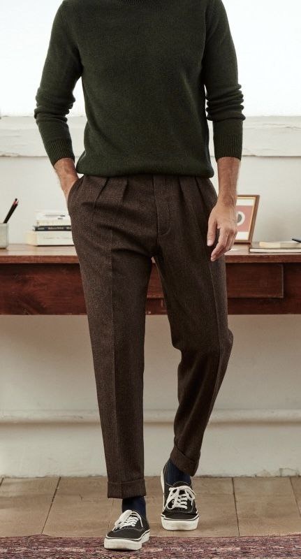 Фото из сети. Брюки – шерст с эластаном, джемпер – шерсть держащая форму.