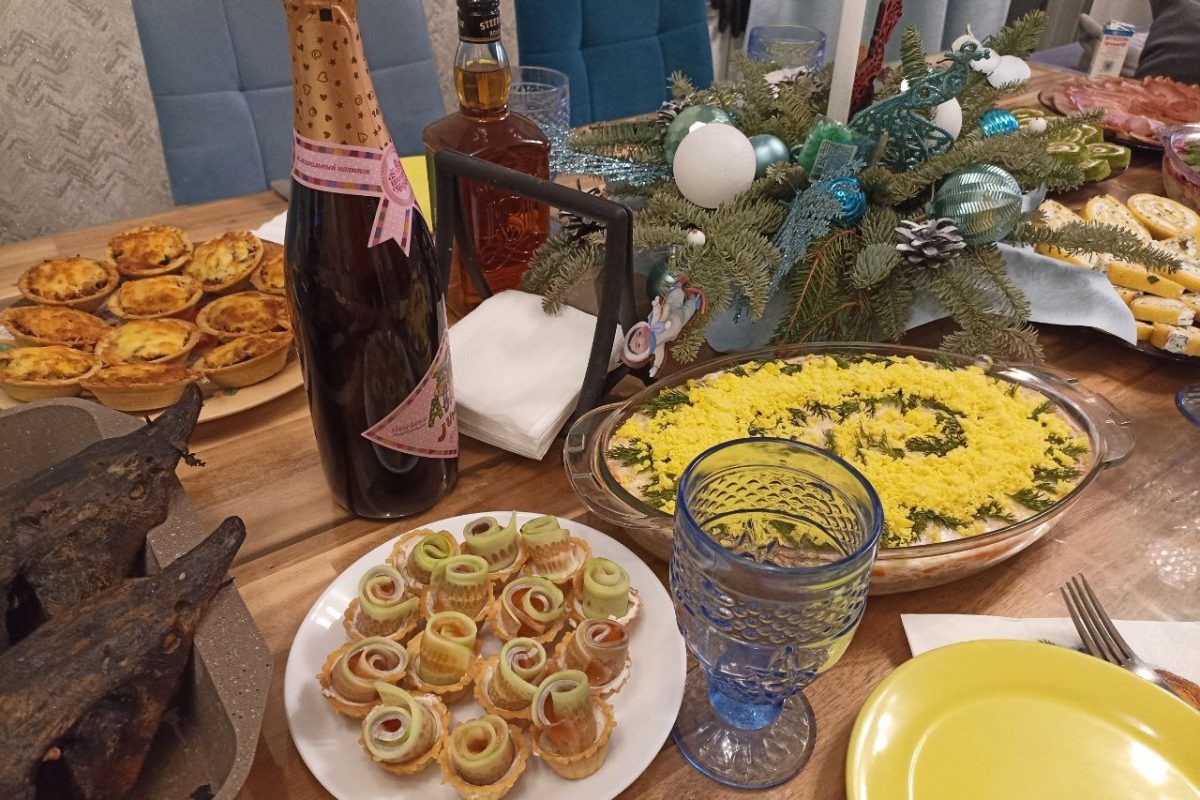    Старый Новый год — это не просто календарный курьёз, а тёплый и уютный повод продлить зимние праздники