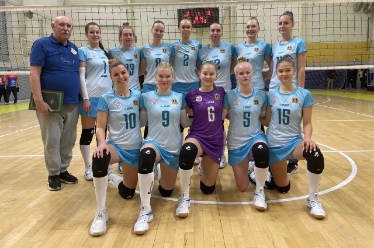    Волейболистки «Брянска» открыли спортивный год двумя уверенными победами
