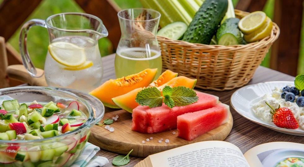 Что есть в жару: 10 правил питания в аномальную жару