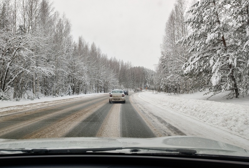 Зимнее путешествие на электромобиле по России: метели, повышенный расход, зарядные станции (мой опыт)