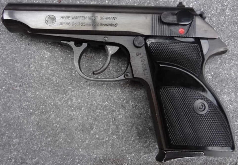 Пистолет АР-66.