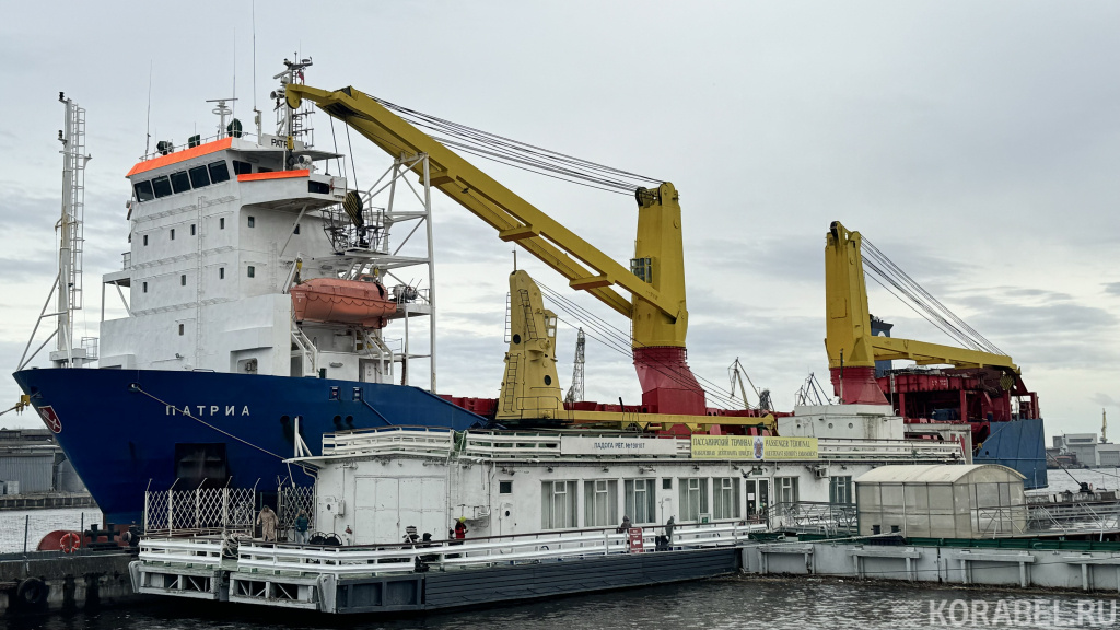 В порту/ Фото: Корабел.Ру  📷
