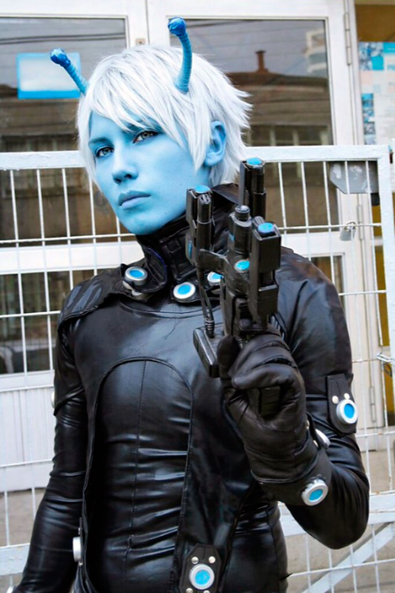 Существование нарцисса сосредоточено на защите и поддержании Ложного «Я»