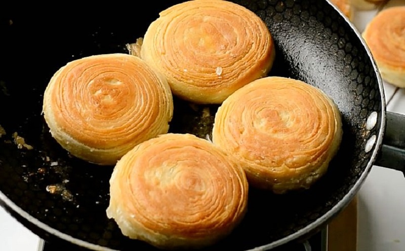 Секрет приготовления нежнейшей турецкой шоколадной выпечки для тех, кто не любит долго ждать