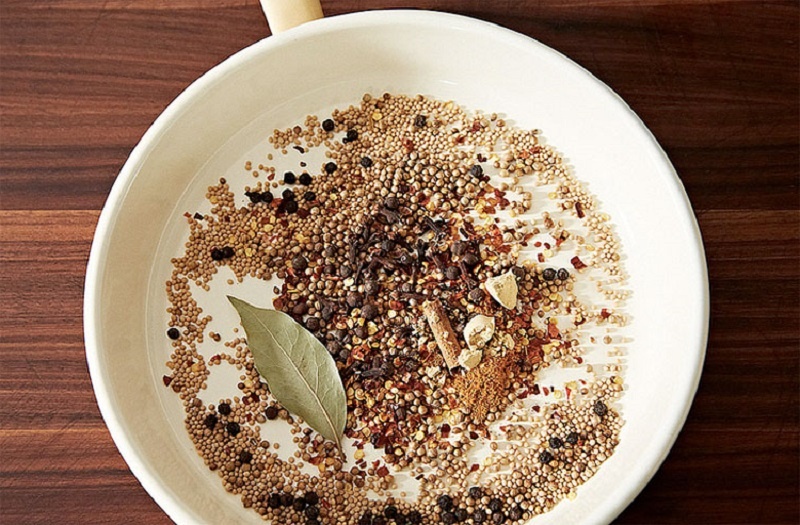 Домашняя пастрома из говядины: как превратить обычное мясо в кулинарный шедевр и удивить всю семью 