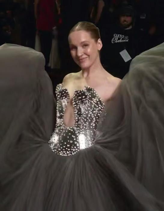 Настя Федько и ее спорный выход на «красную дорожку» BAFTA