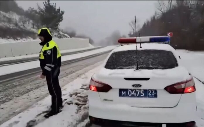    Ситуация на 96-м км автодороги Джубга - Сочи / Госавтоинспекция Кубани