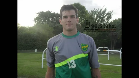 вратарь в юности