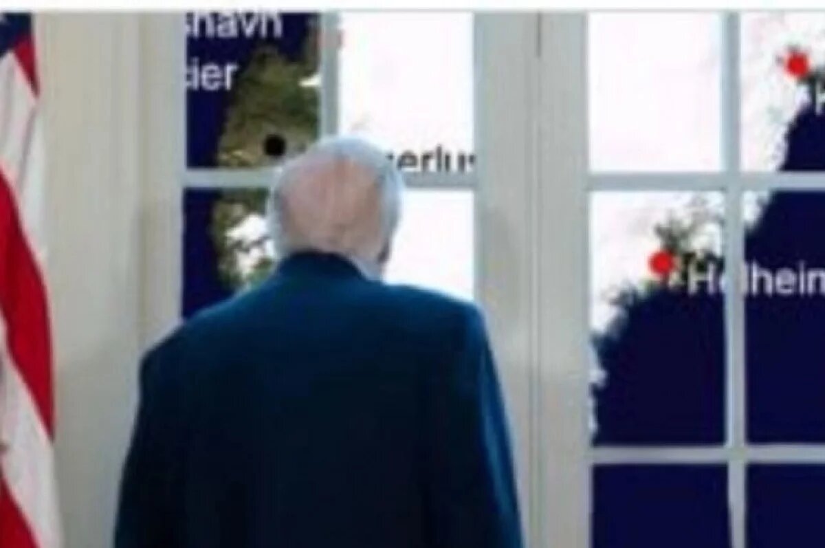    Американцы отреагировали мемами на фото Трампа на фоне карты Гренландии