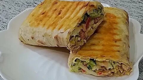Как приготовить вкусную,сочную шаурму в домашних условиях.