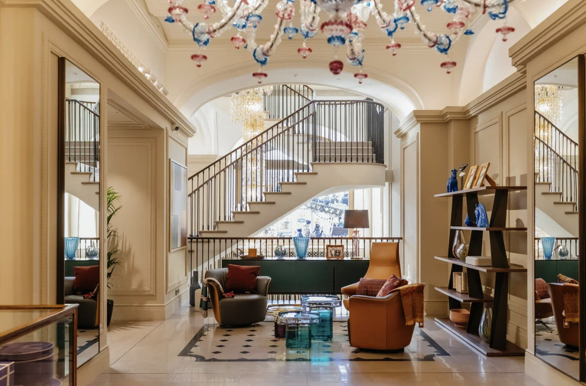 Листайте вправо, чтобы увидеть больше изображений